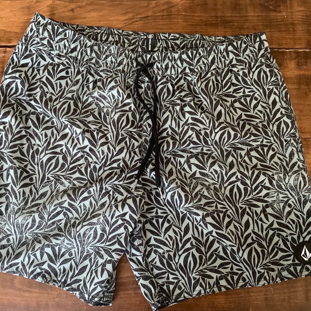 Men’s Volcom Swim Trunks